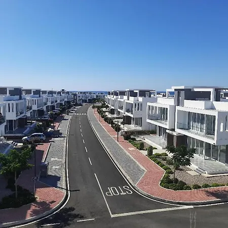 дизайнерская студия с отдельной спальней на первой береговой линии Four Seasons Iskele Apartment Iskele District (Northern Cyprus)