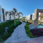 Four Seasons Iskele: Beachfront Designer With Separate Bedroom