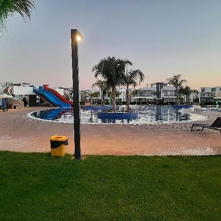 Four Seasons Iskele: Beachfront Designer With Separate Bedroom Apartment