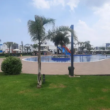 Apartment Four Seasons Iskele: Beachfront Designer With Separate Bedroom Iskele District (Northern Cyprus)